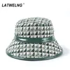 Vintage designer tweed hink hattar för kvinnor mode höst vinter uv hatt damer pläd mössor med pu sömmar 3 färger hela t77175782121