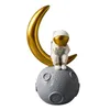 Nordic Resina Creativo Astronauta Scultura Figurine Negozio Craft Desk Decorazione della casa Accessori Moderno Regalo di compleanno Cartoon Y01074950012