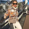 Berrygo 싱글 브레스트 여성 격자 무늬 재킷 코트 긴 소매가 오버 사이즈 숙녀 코트 캐주얼 가을 outwear 여성 코트 T200111