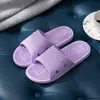 Slippers Massage Slippers Female Summer Sandals Home Bathroom Bath Slippers Non Slip Soft Sole Men Indoor Hotel Couples Shoes 220308