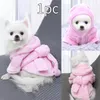 Casa Pigiama per cani Moda Pet Tuta Inverno Caldo Felpa con cappuccio Vestiti Carino Morbido e confortevole Accappatoio per Cucciolo Cappotti solidi Casual1277b