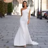 Vestidos Satin Meerjungfrau Brautkleider Sexy One-Shoulder-ärmelloses Brautkleid Weiß/Elfenbein Strandhochzeitskleid mit Schleife 2024