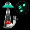 Narguilés UFO Forme Conduites D'eau Narguilé Bongs Huile Dab Rig Silicone Fumer Accessoires Gratuit avec 14mm Bol meilleure qualité