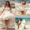 Princesa Um casamento Linha Vestidos Tiered Ruffles Hi Lo Lace vestidos de noiva Plus Size Praia vestido de novia