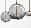 Modern LED Pendant Lights Smidesjärn Glas Rund Boll Brass Stång Kök Hängande Lampor Vardagsrum Cafe Nordic Light Fixtures