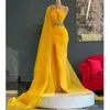 Sexy arabe dubaï exquis jaune perlé robes de bal une épaule sans manches formelle côté fendu robe de soirée