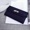 Factory Hele merk Women Handtas Joker Leather Long Wallets Fashion Buckle Clutch Bag Elegant Belt Decorated Womens Wallet2136