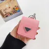 Moda Desinger Airpods Caso Backpack Estilo 4 cores Airpods pacote com o Padrão Triângulo Invertido com Keychain-3