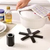 Foldable Anti-hot Insulation Pad Non-slip Heat Resistant Coaster Cushion Pot Holder Kitchen Mat Table Placemat T200703