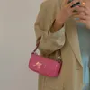 Projekt Marka Patent Leather Pink Park Mini Kobiety Torebki Baguette Luksusowe Vintage Torby Na Ramię Łańcuch Tote Messenger Torba Q1230