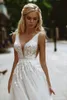 Boho Trouwjurken V-hals Applicaties Kant A-lijn Tule Bruidsjurk Strand Simple Bridal Dress Bestidos de Novia 2022