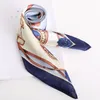 Foulard carré en soie rétro 2020 pour la chaîne féminin impression Foulard de luxe Foulard foulard