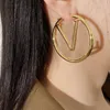 2022 여성 디자이너 후프 이어링 패션 여성 5cm Circle Simple Gold Earring Jewelry Luxurys Designers Earrings Studs Hoops 22212s