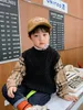 Meninos de malha de malha de suéter de outono e inverno moda moda coreana estilo outono top
