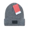 Unisex zimowa czapka czapka mężczyzna marka czapki na dzianiny zwykłe klasyczne czapki gorros hip hop twarz kobiety czapki prasowe projektanci 9036313