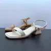 2022 été hors taille chaussures pour femmes tempérament de talon épais moyen boucle élégante et confortable sandales de beauté douces romaines