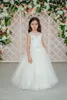 かわいい白いレースのアップリケの花の女の子のドレス安い最初のコミュニケーションドレス長い女の子の誕生日フォーマルパーティーウェディングドレス