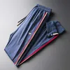 2019 Novo calças masculinas de bordados de bordado de bordados de batedeira