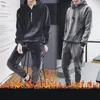 Nuovi uomini di abbigliamento autunno e inverno 2020 moda coreana double face in pile con cappuccio maglione da uomo sportivo addensato vestito a due pezzi LJ201123