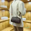 2022 Factory Wholesale New Foreign style small bag women's new fashion high-capacity one shoulder square texture personalized Messenger Hand