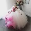Prenses Uzun Kollu Küçük Çiçekler Kız Elbiseler Kabarık Balo Dantel Aplikler Boncuklu Beyaz Çocuklar Düğün Parti Örgün Giyim Balo Pageant Elbise Communion Gowns