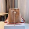 women fashion BB Wallets Famous Designers Shoulder bags handbags lady classic Wallet Bucket bag Ladies handbag purse plain