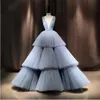 V Neckblå Tiered Ball Gown Pagant Klänning Formell Occasion Red Carpet Dresses