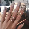 Enkel Singel Stone Finger Ringar Guldfärg Vit Brand Opal Stone Stone Delikat Dainty Girl Kvinnor Ringar Förlovning Kärlek Ring Valentine Gift