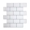 backsplash de azulejo branco