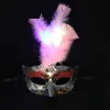 LED Light Up Masques Festival Cosplay Costume Fournitures Glow In Dark Halloween Party Lady Cadeaux Multicolore Lumineux Plume Masque