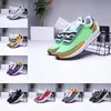 Nya Mens Running Sportskor Mode LDV Waffle Kvinnor Undercover Waffle Racer Svart Vit Daybreak Trainers Varsity Designer Sneakers G55