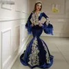 Royal Blue Mermaid Fluwelen Prom Jurken Marokkaanse Kaftan Gouden Kant Lange Mouwen Flare Mouw Avondjurken Custom Made Saoedi-Arabische Jurk