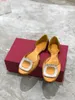 Vente chaude - Femmes chaussures Creux tête ronde Soie fond plat boucle Bouche peu profonde creux Mode Casual Chaussures simples