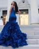 2022 Royal Blue Vestidos de baile Vestidos de noche Sexy Escote en V profundo Sin mangas Sirena Volantes Falda de organza Vestidos de fiesta formales