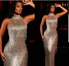 Avondjurk Yousef Aljasmi Kim Kardashian High Neck Beaded Kwastje Lange jurk Almoda Gianninazar Zuhlair Murad Ziadnakad