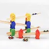 Interessantes abnehmbares 4-lagiges Kinderrutschauto aus Holz, Baby-Trägheitsgleiterspielzeug