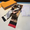 Design design femminile di sciarpa alla moda classica di bellezza classica handbag sciarpe cravatte pazzese