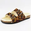 Pantofole da donna invernali Scarpe leopardate Caviglia con tacco piatto Piattaforma Suola in pelliccia Ciabatte da spiaggia Ciabatte da donna Sandali da festa Zapatos De Mujer Y200423