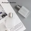 30 50ml Frosted Clear Glass Spray Perfume Bottle Glass Flat Square Atomizer Sprayer Refillable Bottles Empty
