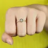 Nueva venta al por mayor de color dorado lleno de joyería simple de moda turquesa única piedra cuerno encanto delicado delicado dedo de las mujeres lindo anillo Daizy