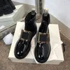 2020 Novos sapatos Hot sale-Martin botas das mulheres strass quadrados botas de fivela botas Martin mulheres planas femininos