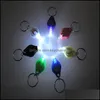 Schlüsselanhänger Modeaccessoires LED Schlüsselanhänger Licht Mini Taschenlampe Abzeichen Lichter für Krankenschwestern mit runden Batterien Schlüsselanhänger Taschenlampe Weißer Strahl Shel