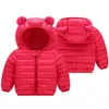 Ultraleichte Kinder Daunenjacke Weihnachten 28 Farben Winter Warme Kindermantel Jungen und Mädchen mit Kapuze Daunenjacke für 1-9 Jahre LJ201202