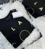 Schwarze Baby-T-Shirts für Jungen und Mädchen, Sommer-Shirt, T-Shirts aus Baumwolle, gelbe Buchstaben, bedruckt, kurzärmelig, T-Shirts für Neugeborene und Kinder, 90–130 cm