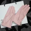 Fem fingrar handskar kvinnors handske äkta läder pärla dekoration kort tunt hålla varmt plus sammet kvinnlig elegant svart rosa 1