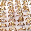 50pcs anelli in zircone con fascino in oro tagliato al laser per le donne fiore cuore ragazze anello in acciaio inossidabile CZ carino anello per coppie di gioielli da sposa