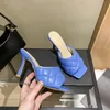 40% rabatt Italien Designer Luxury Classic Tofflor Mode Style Mångsidiga Kvinnor Sandal Ace Skor High-End Original Single Leather