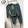 10.10 Hoge kwaliteit Herfst Vrouwen borduren bloem contrast kleur gebreide vest truien jas casual broek tweedelige set 201008