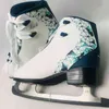 Figuur volwassen mannen en vrouwen figuur ijshockey skates kinderen