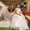 Vintage High Neck Cap Sleeve Bröllopsklänningar 2021 Plus Storlek Lace Appliques Beaded Lace Up Back Bridal Gowns Sweep Train Vestido de Novia